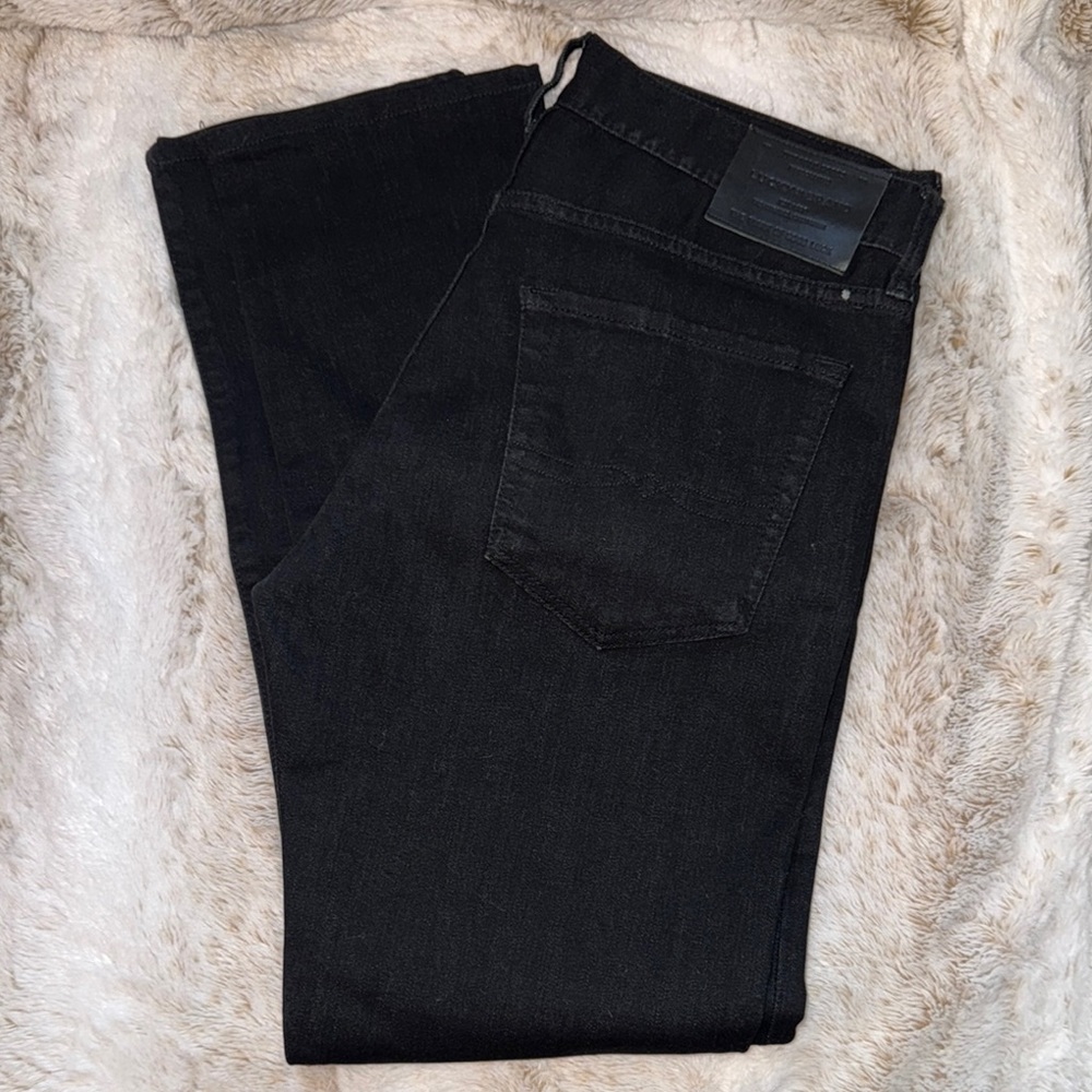 Lucky Brand Black Slim-Fit Jeans with Smooth Texture